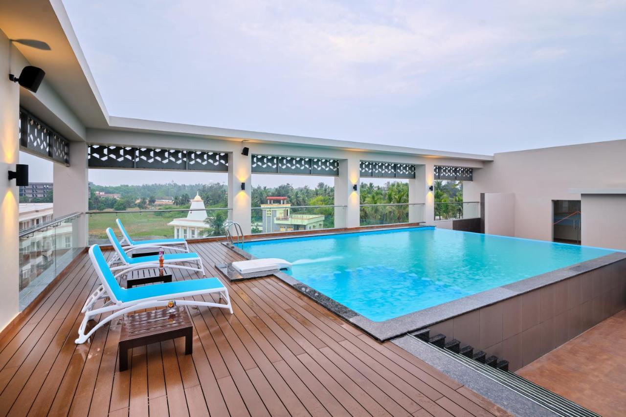 Zone By The Park Gopalpur Hotel Exterior photo